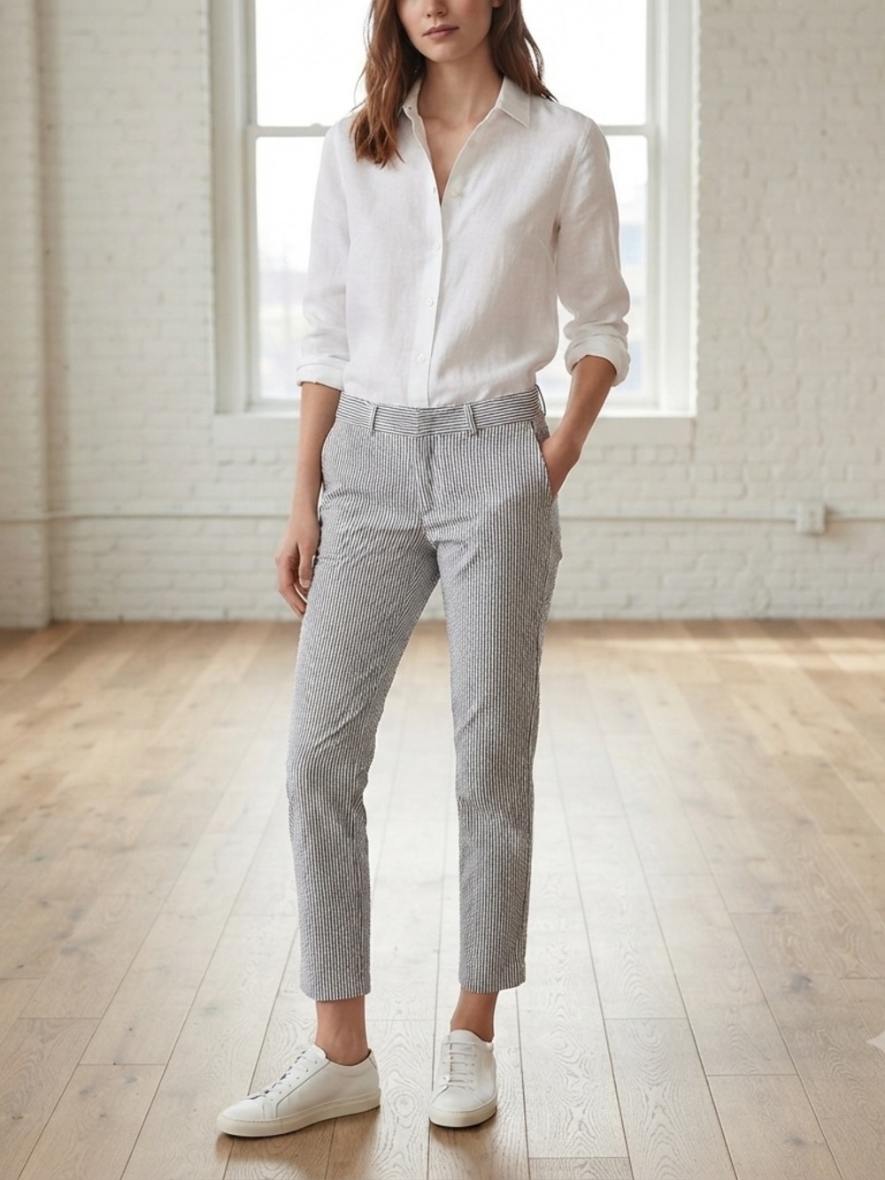 BANANA REPUBLIC Women’s Size 4 Avery Pants Seer Sucker Crop Pin Stripe Grey